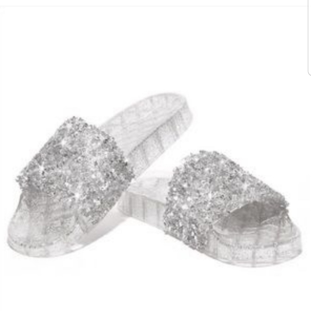 💥SALE💥💎💎Fabulous silver bling slides